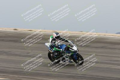 media/Nov-15-2025-Race Pace (Sat) [[8de605a2d8]]/Non Verified Riders (1st 20 Minutes)/Bowl (1015am)/